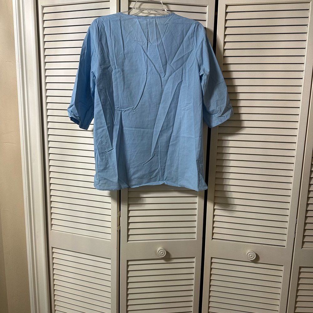 Light Blue Button-Up Top - Picture 4 of 4
